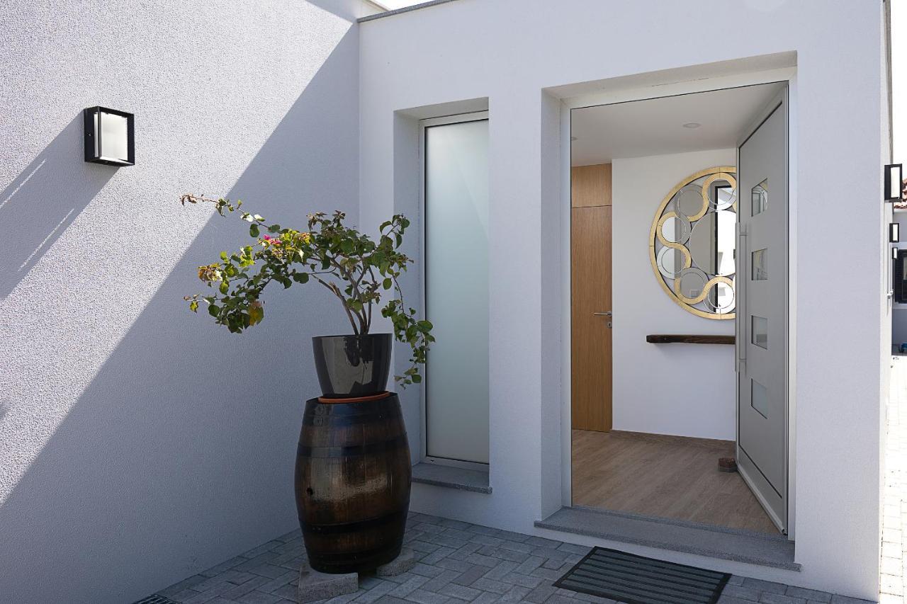Peak A Boo Private Heated Pool And Private Parking Villa Camara de Lobos Exterior photo